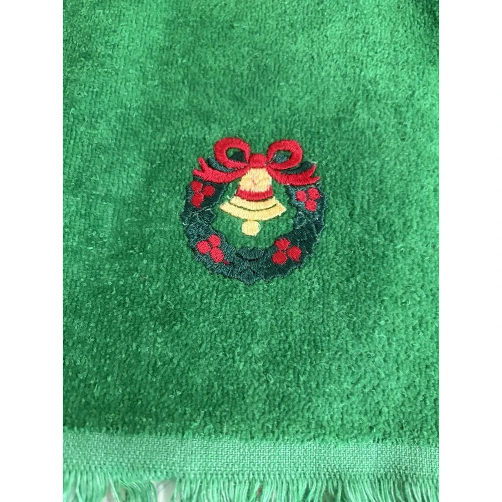Two Vintage Cannon USA Embroidered Christmas Hand Towels Cotton Terry Fringe